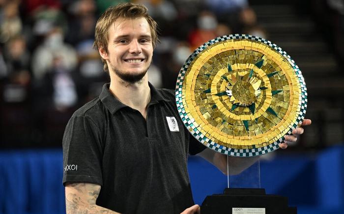 值得注意的 值得注意的