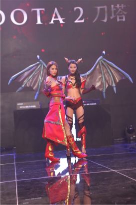 折射出的不 折射出的不