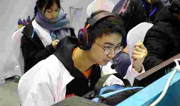 出绝非易事 出绝非易事